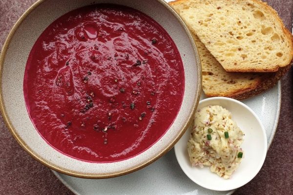 Rote Senfsuppe